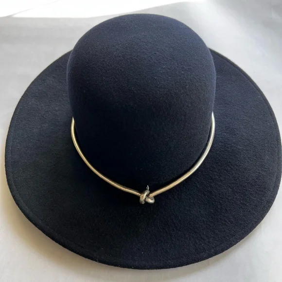 KINK/K | Accessories | Kinkk Harley Silver Collar Wool Hat  display picture 2